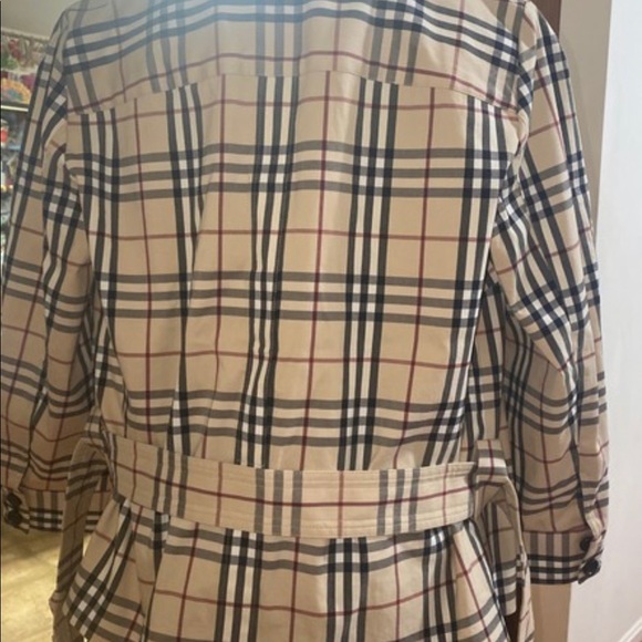 Burberry London Botton Down Long Sleeve with Neck Buckle